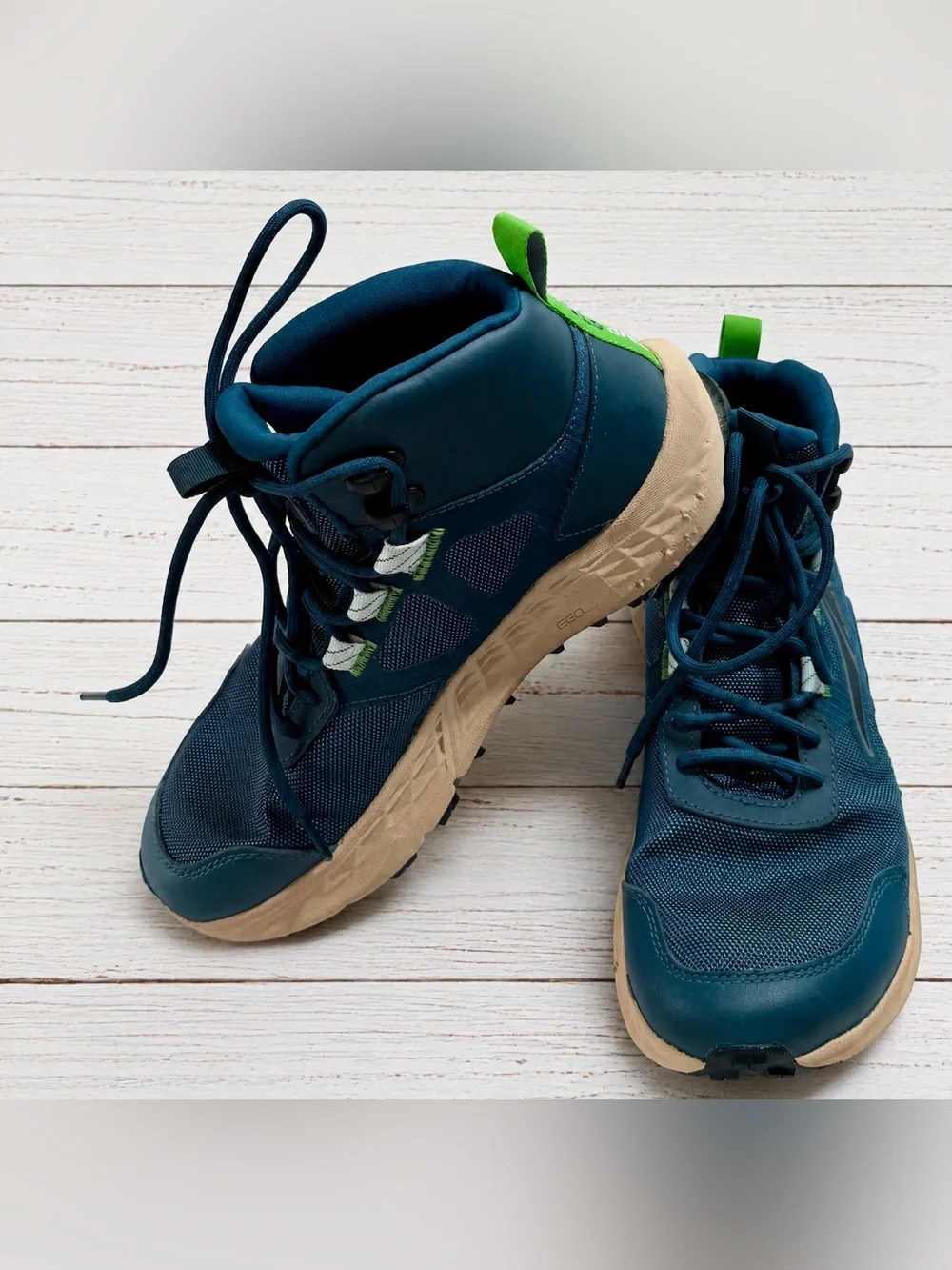 Altra Timp Hiker GTX Gore-Tex Hiking Boots Women’s 7.5 Navy Vibram